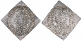 Paris Graf Lodron 1619-1653
Erzbistum Salzburg. 1/2 Talerklippe, 1624. äußerst selten - Typ ohne Wertzahl
Salzburg
14,34g
Zöttl 1526, Probszt 1236
vz...