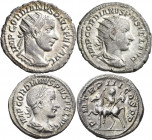 Gordianus III. (238 - 244): Lot 3 Stück, AR-Antoninian, 4,51 g, Kampmann 72.21, RIC 186 / AR-Antoninian, 3,96 g, Kampmann 72.26, RIC 213 / AR-Denar, 2...