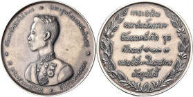 Medaillen alle Welt: Thailand/Siam: Rama V. (Chulalongkorn) 1868-1910: Silbermedaille 1871/1872 (1233 CS), unsigniert, auf seinen 18. Geburtstag. Unif...