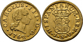 CARLOS III. Sevilla. 1/2 escudo. 1762. JV. Atractiva. Muy rara