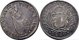 FERNANDO VII. Manila. Peso. Sobre un 8 reales de Perú. EBC-/EBC. Bonito tono. Atractiva. Muy rara