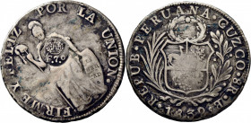 FERNANDO VII. Manila. Peso. Sobre un 8 reales de Perú. Rara