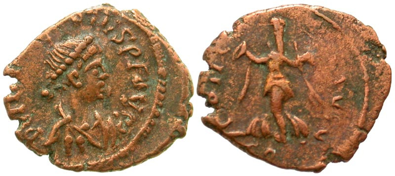 Theodosius II. A.D. 402-450. AE 13 (12.50 mm, .78 g, 6 h). struck A.D. 425-235. ...