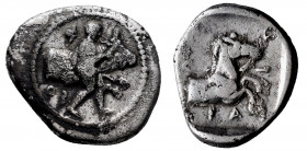 Thessaly. Tricca. Hemidrachm. 440-400 BC. (SNG Oxford-3933 var). (Hgc-4 similar). (Cy-1740 similar). Anv.: Thessalos, petasos and cloak tied at neck, ...