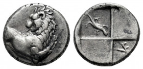 Thrace. Chersonesos. Hemidrachm. 357-320 BC. Kardia. (Bmc-27). (McClean-4117). Anv.: Forepart of lion to right, head reverted. Rev.: Quadripartite inc...