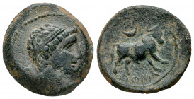 Kastilo-Castulo. Half unit. 180 BC. Cazlona (Jaén). (Abh-711). Anv.: Diademed male head right. Rev.: Bull right, crescent above, retrograde legend KAS...