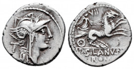 Junius. D. Junius Silanus L.f. Denarius. 91 BC. Rome. (Ffc-789). (Craw-337/3a). (Cal-869). Anv.: Head of Roma right, T behind. Rev.: Victoy in biga ri...