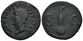 Divus Augustus. Unit. 34-37 AD. Rome. (Ric-I 82 Tiberio). (Bmcre-155 Tiberio). (C-247). Anv.: DIVVS AVGVSTVS PATER, radiate head to left. Rev.: Eagle ...