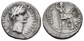 Tiberius. Denarius. 14-37 AD. Lugdunum. (Ric-30). (Seaby-16a). Anv.: TI CAESAR DIVI AVG F AVGVSTVS, laureate head right. Rev.: PONTIF MAXIM, female fi...