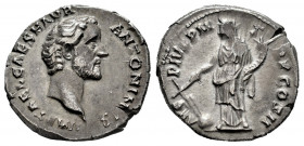 Antoninus Pius. Denarius. 139 AD. Rome. (Ric-III 22). (Bmcre-51). (Rsc-88). Anv.: IMP T AEL CAES HADR ANTONIVS, bare head to right. Rev.: AVG PIVS P M...