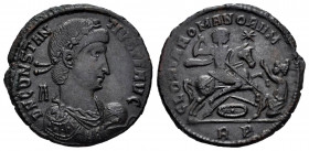 Constantius II. Centenionalis. 350 AD. Rome. (Ric-195). Anv.: D N CONSTANTIVS P F AVG, pearl-diademed, draped and cuirassed bust right; A behind. Rev....