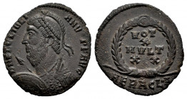 Julian II. Follis. 361-363 AD. Heraclea. (Ric-105). Rev.: VOT / X / MVLT / XX. Ae. 2,63 g. XF. Est...40,00. 

Spanish Description: Juliano II. Folli...