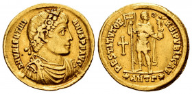 Valentinian I. Solidus. 365-367 AD. Antioch. (Ric-IX 2d). (Depeyrot-20/1). Anv.: D N VALENTINIANVS P F AVG, Rosette-diademed, draped and cuirassed bus...