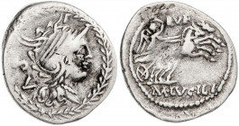 (hacia 101 a.C.). Gens Lucilia. Denario. (Bab. 1) (Craw. 324/1). Contramarcas en anverso. 3,88 g. BC+.