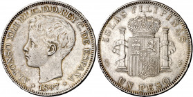 1897. Alfonso XIII. Manila. SGV. 1 peso. (AC. 122). 24,86 g. MBC+.