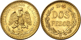 México. 1945. 2 pesos. (Fr. 170R) (Kr. 461). Reacuñación. AU. 1,68 g. S/C-.