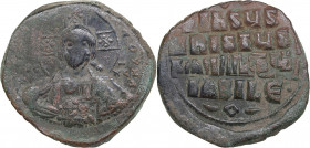 Byzantine Æ Follis - Anonymous (9th - 11th Century AD)
12.59g. 19mm. VF-/VF+