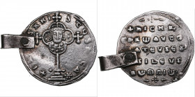 Byzantine AR Miliaresion - Nicephorus II Phocas (963-969 AD)
2.79g. 22mm. VF/VF The coin has been mounted. +IhSU[S XPI-ST]US nICA and star, cross cros...