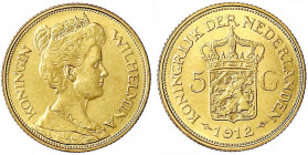 Niederlande
Wilhelmina, 1890-1948
5 Gulden 1912. 3,36 g. 900/1000. vorzüglich/Stempelglanz. Krause/Mishler 151. Friedberg 350.