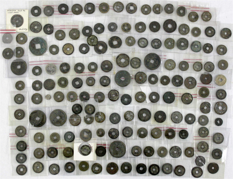 China
Lots bis 1949
154 Münzen: 146 Cashs meist der chin. Qing-Dynasty, aber a...