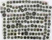 China
Lots bis 1949
154 Münzen: 146 Cashs meist der chin. Qing-Dynasty, aber auch etwas Annam und Korea, 7 X China 10 Cash (Hui Zong, 6 X Xian Feng)...