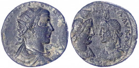 Kilikien
Seleukia am Kalykadnos
Trebonianus Gallus, 251-253
Bronzemünze 32 mm. Drap. Brb. mit Strahlenbinde r./Büsten Serapis und Isis gegenüber. 1...
