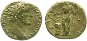 Kaiserzeit
Antoninus Pius, 138-161
Dupondius TRP XV = 151/152. Kopf mit Strahlenbinde r./SALVS AVG COS IIII SC. Salus steht l., füttert Schlange. 9,...