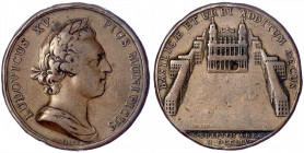 Frankreich
Ludwig XV., 1715-1774
Bronzemedaille 1754 von Roettiers. Konstruktion des Platzes Saint-Sulpice in Paris. 42 mm. fast sehr schön, Randfeh...
