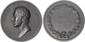 Grossbritannien
George III., 1760-1820
Bronzemedaille o.J. (1812) von T. Webb. Kopf Wellingtons l./VOTA PVBLICA im Kranz. 53 mm. vorzüglich, Randfeh...