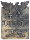 Drittes Reich
Einseitige, bronzierte Zinkplakette 1939. Dem Sieger. Bann u. Untergau Sportfest Gebiet Baden. 78 X 58 mm. vorzüglich