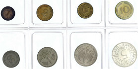Kursmünzensätze
1 Pfennig - 5 Deutsche Mark, 1964-2001
1964 G. O.B.H. Auflage nur 368 Sätze. Die kleinen Nominale etwas angelaufen. Polierte Platte,...