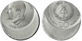Gedenkmünzen der DDR
20 Mark Thälmann 1971 extrem stark dezentriert. Stempelglanz, in dieser Form sehr selten. Jaeger 1535.