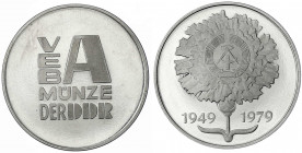 Gedenkmünzen der DDR
Probe zur Blattprobe (intern) Neusilber 1979. 30. Jahrestag der DDR, Nickel, Nelke mit Staatswappen der DDR, VEB A-Münze der DDR...