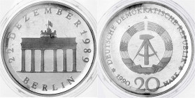 Gedenkmünzen der DDR
20 Mark Brandenburger Tor 1990, Silber. Polierte Platte, original verschweißt. Jaeger 1635S.
