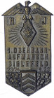 Deutschland
Drittes Reich, 1933-1945
Abzeichen 1933. 1. HJ-Oberbann-Aufmarsch Bielefeld. 23 X 47 mm. vorzüglich. Tieste 33-03.