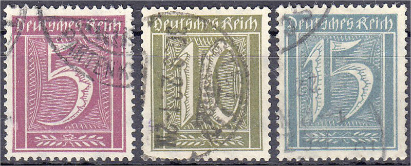 Deutschland
Deutsches Reich
5 Pf., 10 Pf. und 15 Pf. Ziffern 1922, drei gestem...