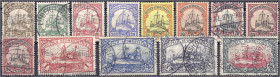 Deutschland
Deutsche Auslandspostämter und Kolonien
Deutsch-Ostafrika
3 Pf. - 5 M. Kaiseryacht 1901, kompletter Satz in gestempelter Erhaltung, 30 ...