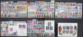 Deutschland
Deutsche Demokratische Republik
DDR-Jahrgänge 1949-1955, sieben postfrische Jahrgänge auf Steckkarten, alle komplett bis auf Karl-Marx-B...