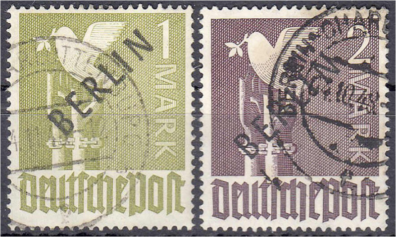 Deutschland
Berlin
1 M + 2 M Schwarzaufdruck 1948, zwei gestempelte Werte, bei...