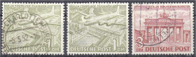 Deutschland
Berlin
1 DM + 3 DM Bauten 1949, drei gestempelte Werte, 1 DM hellgelbgrün (schwach fluoroszierend) und zwei Ausgaben mit Wasserzeichen ,...