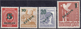 Deutschland
Berlin
Grünaufdruck 1949, kompletter Satz in postfrischer Luxuserhaltung. Mi. 250,-€. ** Michel 64-67.