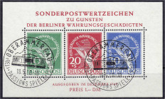Deutschland
Berlin
Währungsgeschädigten-Block 1949, sauber gestempelt mit Sonderstempel ,,Passionsspiele Oberammergau 18.5.50", Luxuserhaltung, tief...