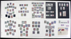 Lots und Sammlungen
Deutschland (alphabetisch)
Berlin 1948-1990 gest.: Gepflegte Sammlung in zwei Alben mit div. Werten vom Schwarzaufdruck, Rotaufd...