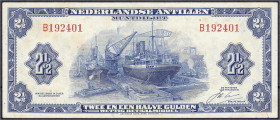 Ausland
Niederländische Antillen
2 1/2 Gulden 1964. II, etwas fleckig, selten. Pick A1b.