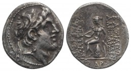 Seleukid Kings, Alexander I Balas (152-145 BC). AR Drachm (18mm, 4.06g, 12h). Antioch, 149/8-148/7 BC. Diademed head r. R/ Apollo Delphios seated l., ...