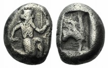 Achaemenid Empire, time of Xerxes II to Artaxerxes II, c. 420-375 BC. AR Siglos (14mm, 5.28g). Persian king or hero in kneeling-running stance r., hol...