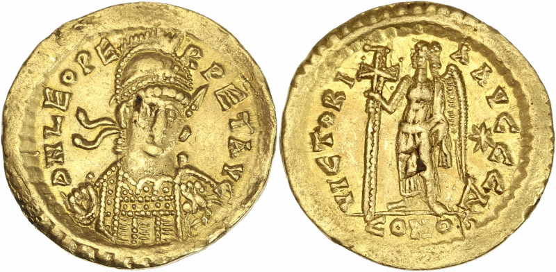 Leon Ier ( 457-474 apr.J.C) - Av - Solidus - ConstantInople.
A/ D N LEO PE-RPET ...