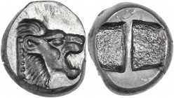 BECKER Counterfeits - Grèce- Samos (500 av J.C) - Étain - Hemidrachme.
A/ Lion.
R/ Deux carrés incus. 
8.79mm - 1.9g - FDC.