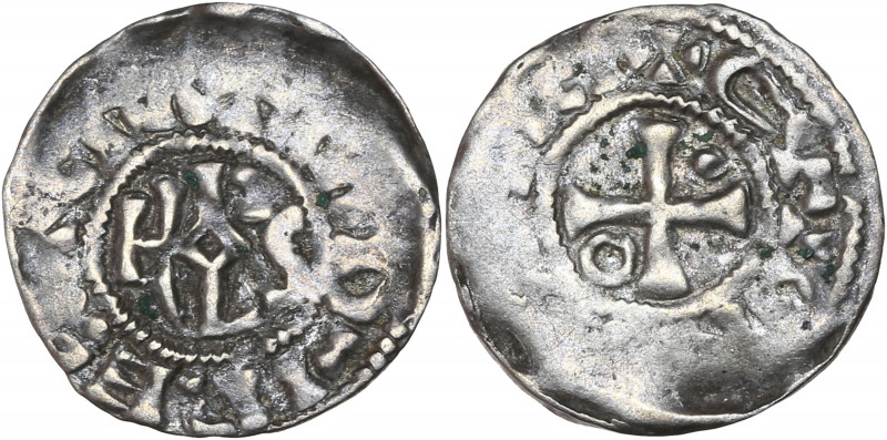 Charles II Le Chauve (840-877) Argent - Obole - Quentovic.
A/ + GRATIA D-I REX,
...