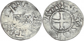 Robert II (996-1031) - Argent - Denier - Paris. 
A/ ROT BER TVS dans le champs REX.
R/ .PARISIVS CIVITAS,
Croix. 
20mm - 1.2g - TB - Rare.